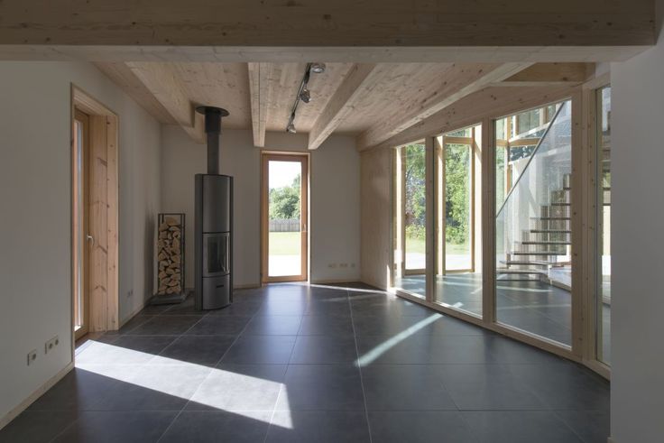 Stûv 30 Compact H - 360° Rotating 6KW Wood Burning Stove