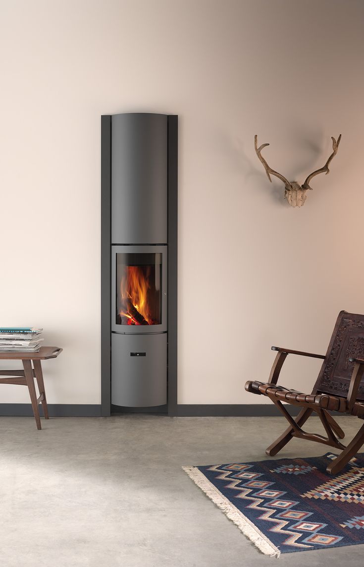 Stûv 30 Compact H - 360° Rotating 6KW Wood Burning Stove