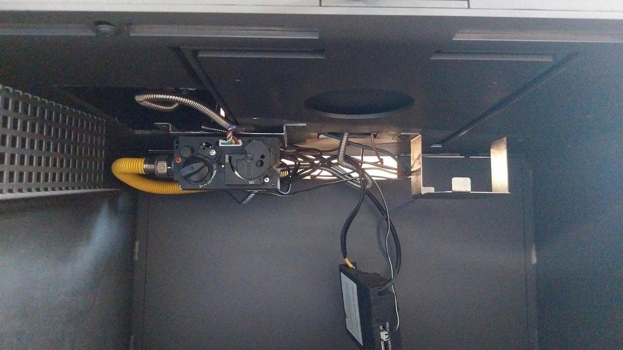 KFD Dorako Ariana- Three Sided Glass Freestanding Gas Fireplace with Bench Direct Vent Gas