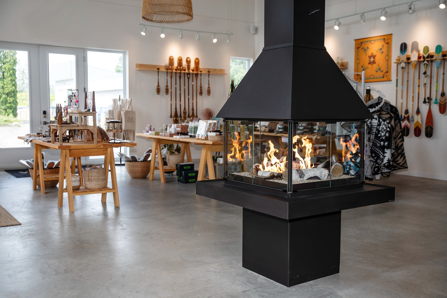 Matte Black Gas Burning Don bar 9200 series Fireplace in a Modern living room mid century modern sleek Scandinavian all glass custom designed see through round fireplace Malm Style Carousel Style Focus fireplace floating fireplace UFO style floating overing see through round all glass fish tank Malm MCM For a high-end, architectural piece like the Don-Bar 9200 Series, your SEO strategy needs to target luxury homeowners and designers who are searching for "statement" heating. Malm Carousel or Focus Ergo 