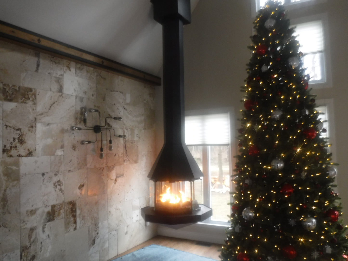 customize 9000 series Don-Bar indoor Central Fireplace customize 9000 series Don-Bar indoor Central Fireplace Custom Center Room Fireplace in Ice hotel Canada Ice bar Copper fireplace Cone Style MCM Modern Sleek Scandinavian fireplace Round Malm Style Focus Floating UFO fireplace