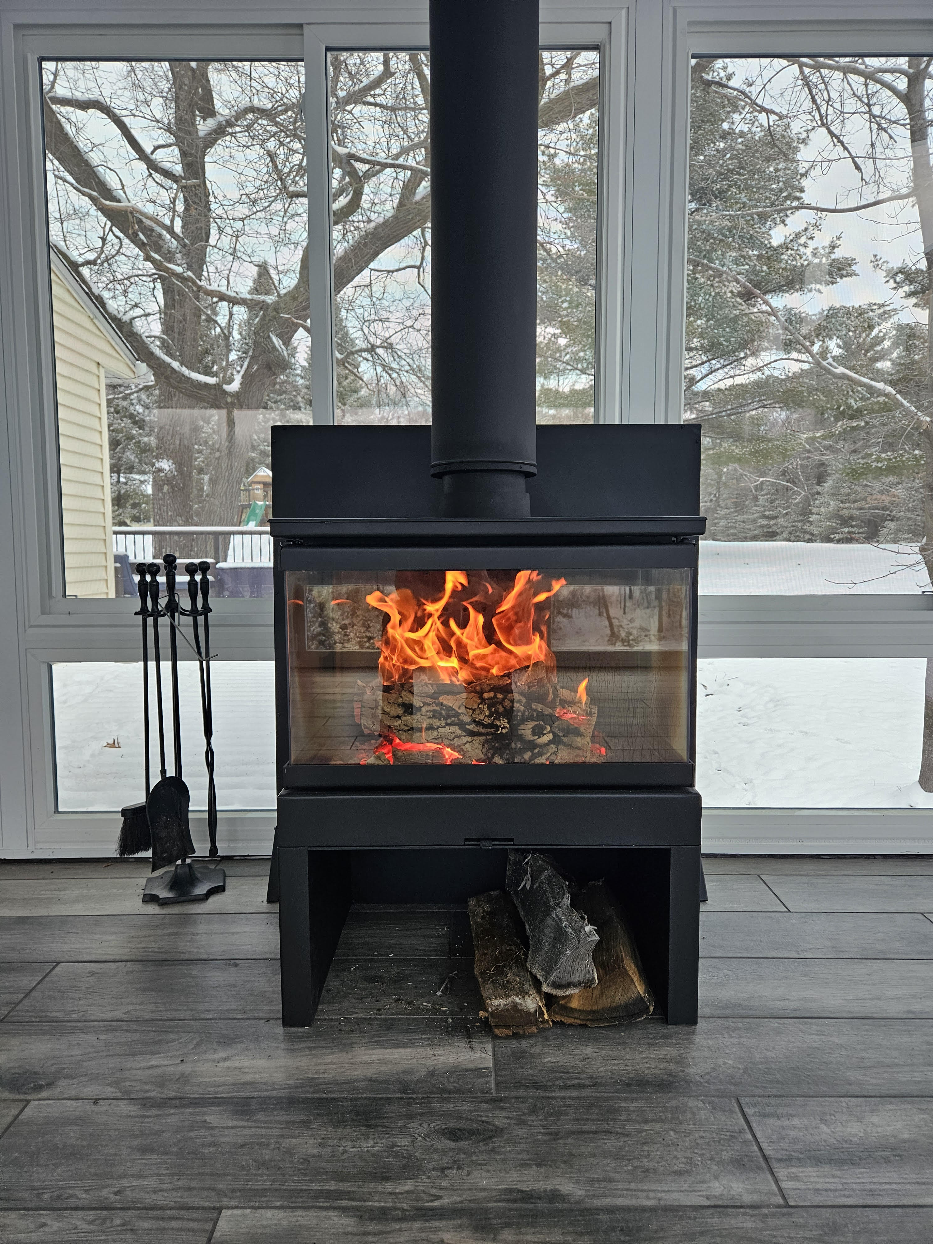 3 Sided Glass Open View Wide Angle Glass Fireplace by KFD – Smokey