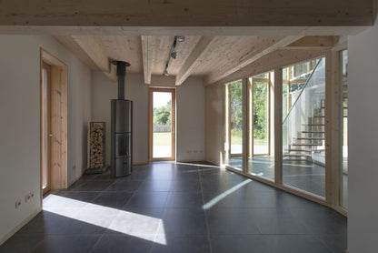 Stûv 30 Compact H - 360° Rotating 6KW Wood Burning Stove