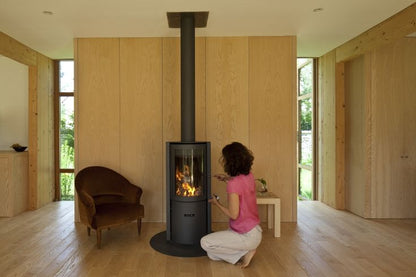 Stûv S30C Wood Burning Stove - Compact Glass Fire Screen Stove 360° Rotating Stove