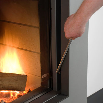 hand opening the stuv 21-95DF retractable glass door