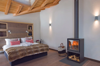 Stûv 16 H-base Wood Burning Stove - Freestanding Modern Fireplace (16-58 & 68 H Model)