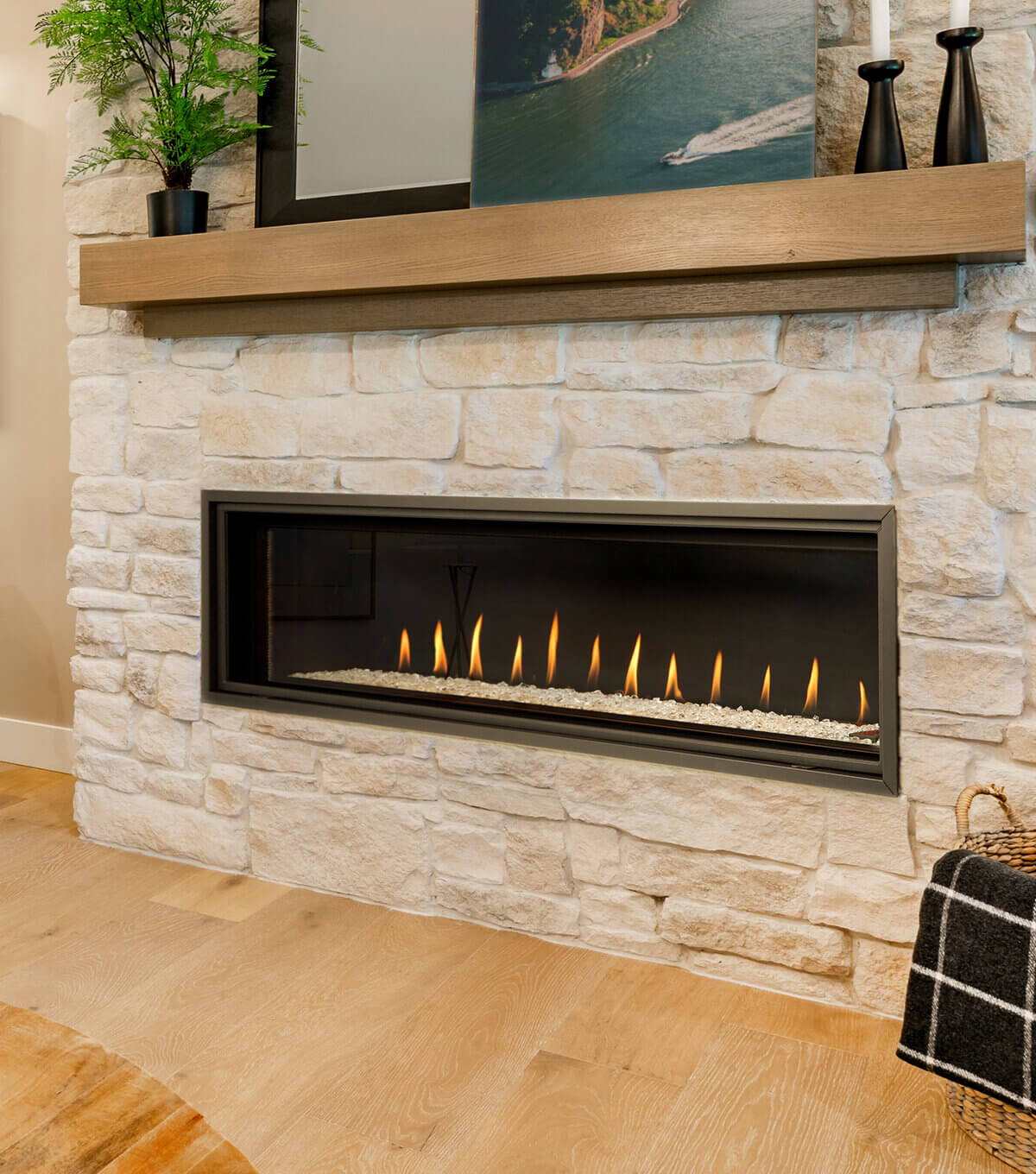 Montigo DRL6013 DelRay Linear Gas Fireplace